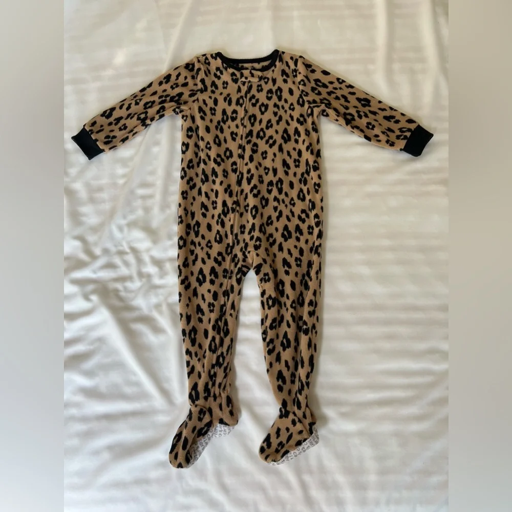 Baby Girls‎ One-Piece Leopard-Print Fleece Footed Pajamas 2T
